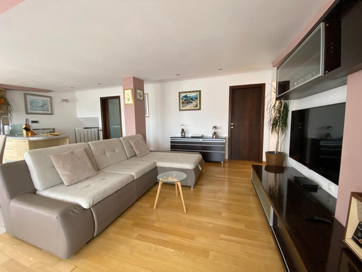 Apartment Sirius Podstrana Bagian luar foto