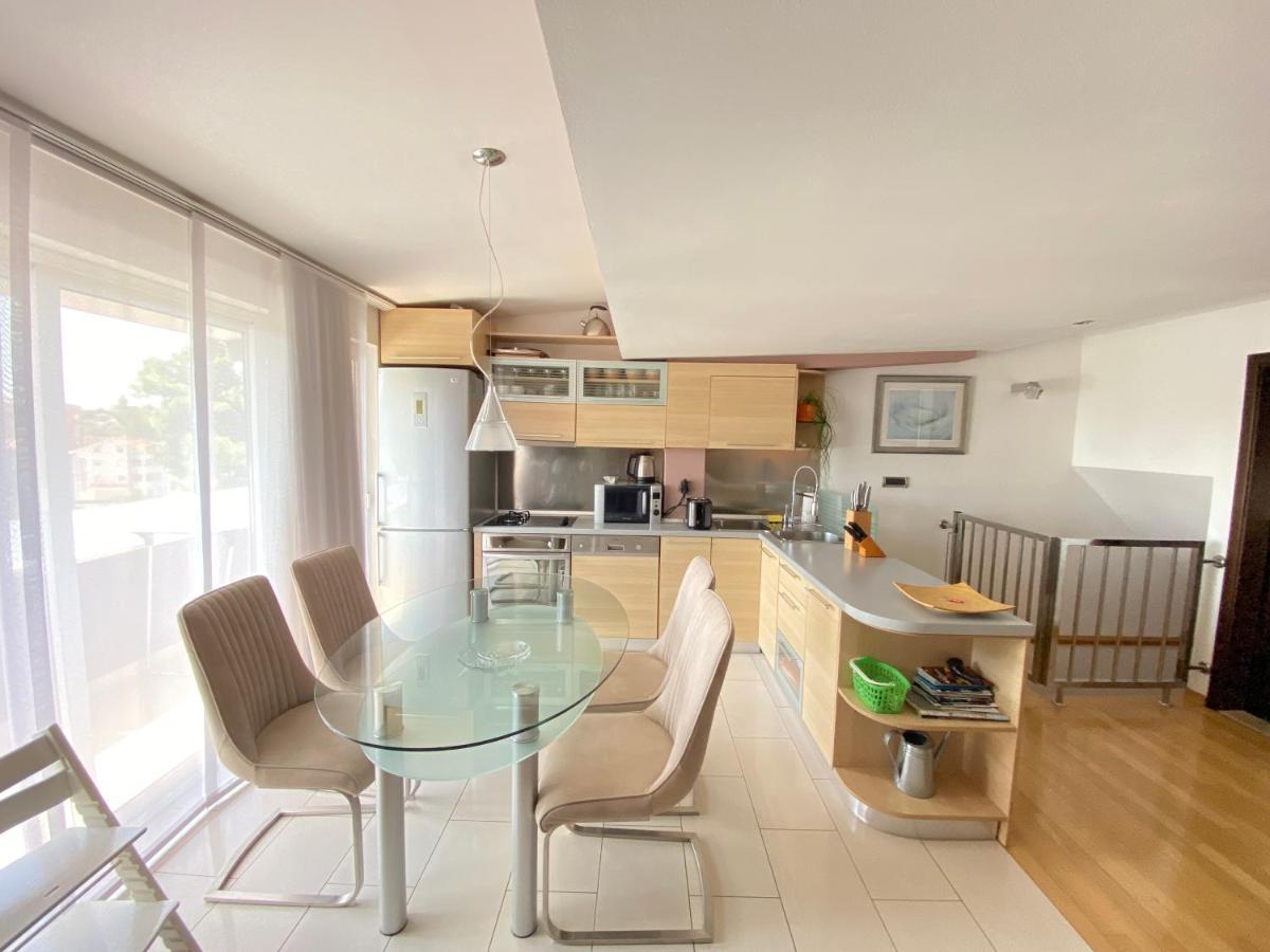 Apartment Sirius Podstrana Bagian luar foto