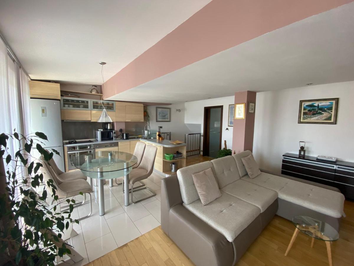 Apartment Sirius Podstrana Bagian luar foto
