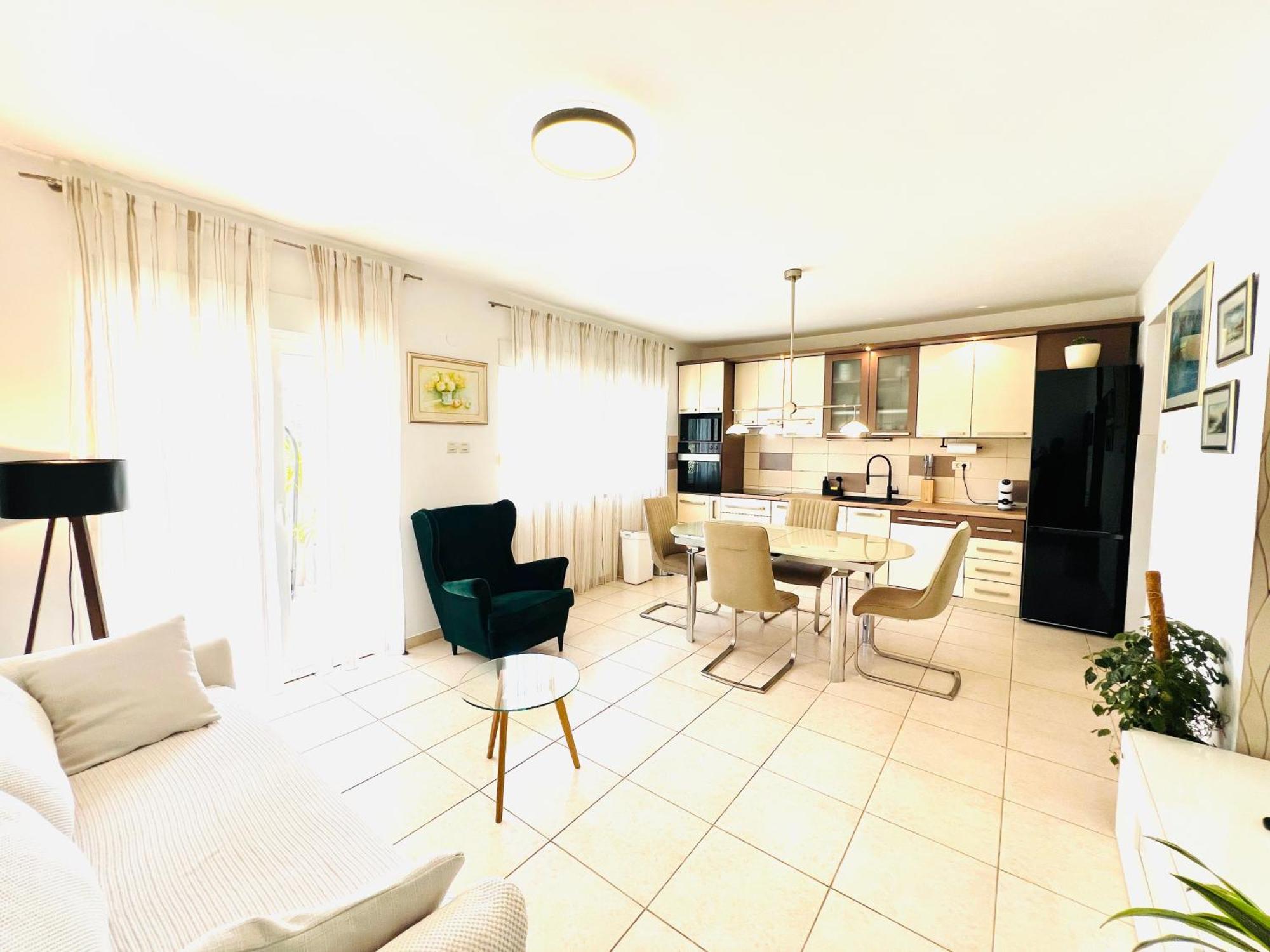 Apartment Sirius Podstrana Bagian luar foto