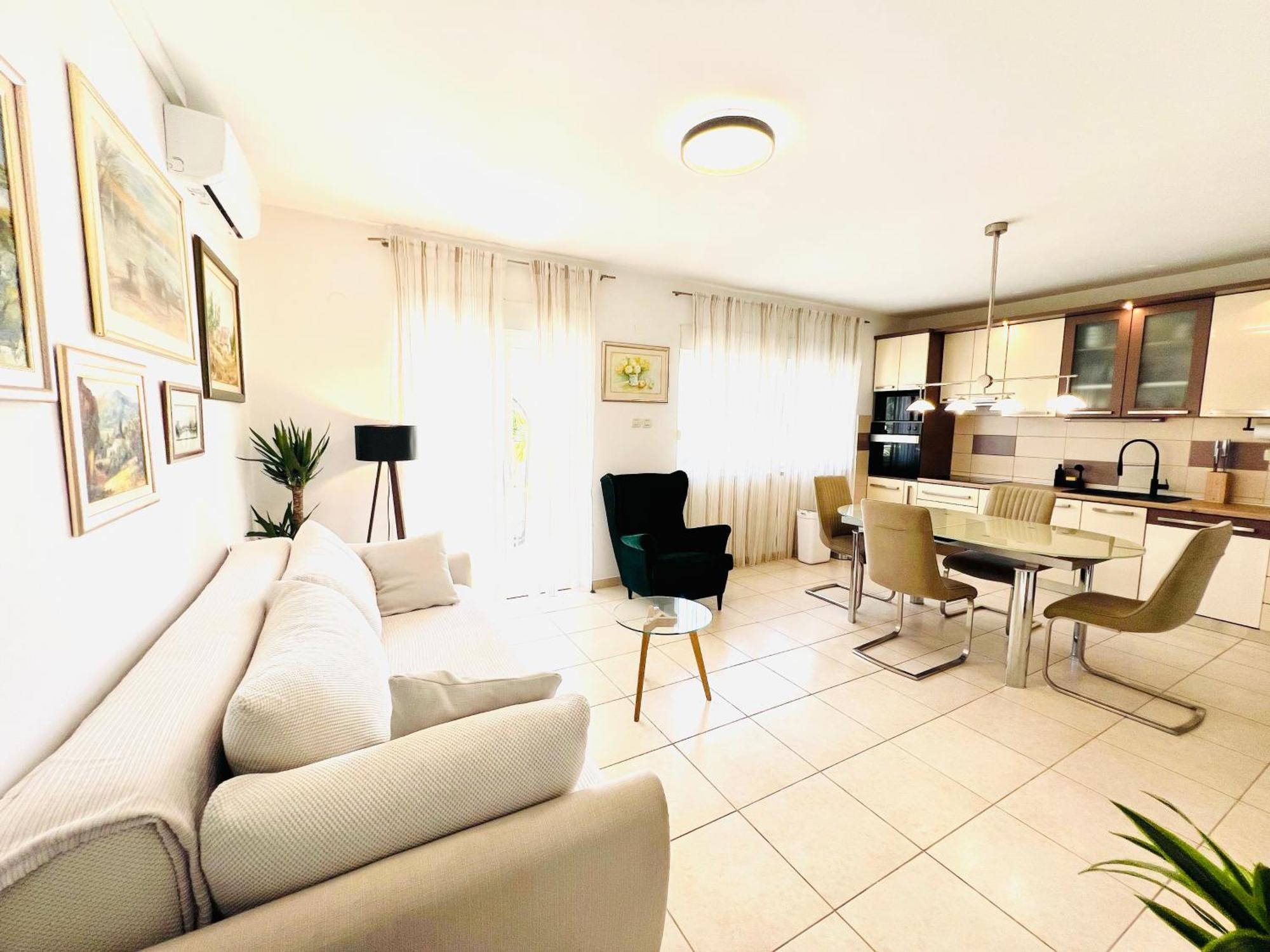 Apartment Sirius Podstrana Bagian luar foto