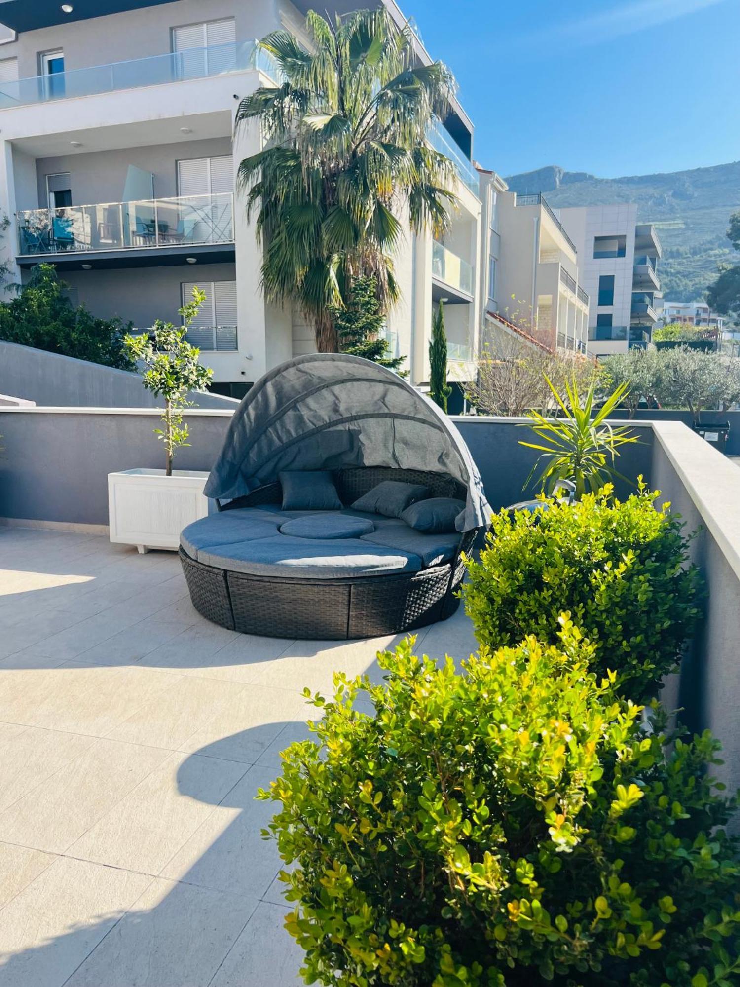 Apartment Sirius Podstrana Bagian luar foto