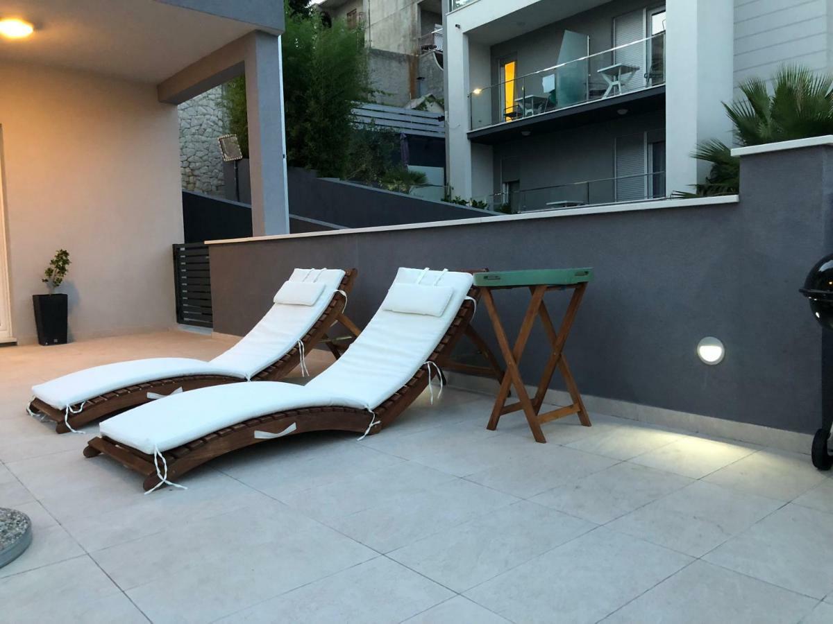 Apartment Sirius Podstrana Bagian luar foto
